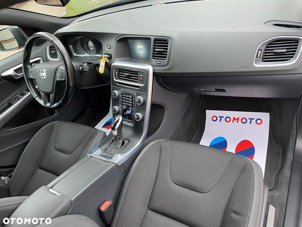 Volvo V60 D3 Geartronic Momentum - 8