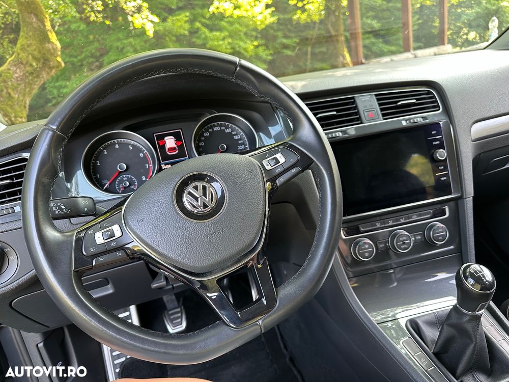 Volkswagen Golf 1.0 TSI Comfortline - 6