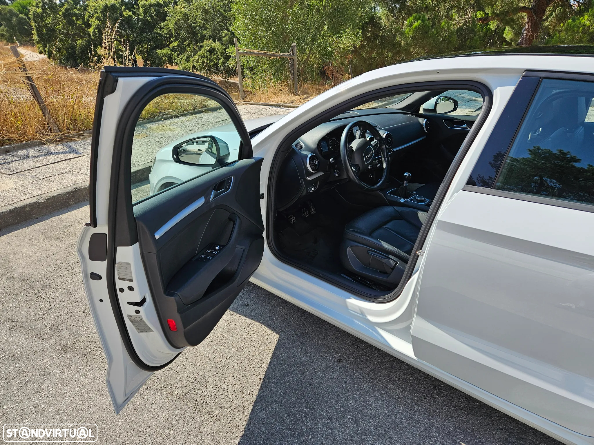 Audi A3 Limousine 1.6 TDI Attraction - 8