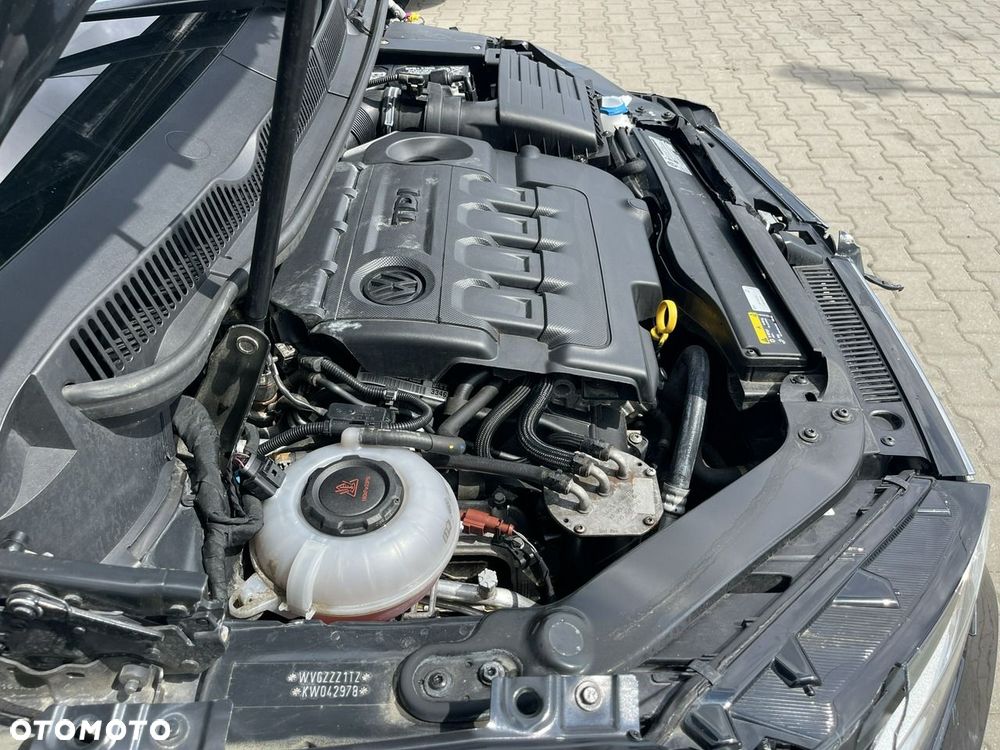 Volkswagen Touran 2.0 TDI BMT Comfortline - 14