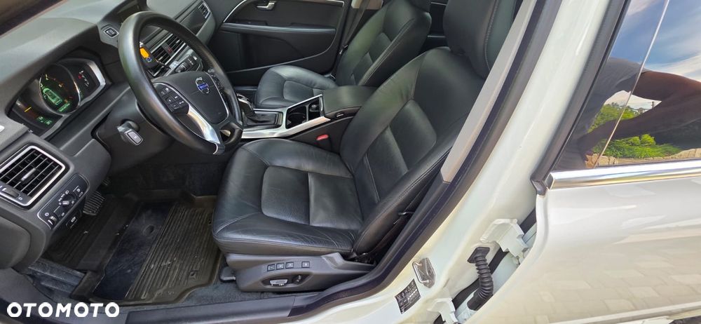 Volvo V70 D4 Geartronic Summum - 17