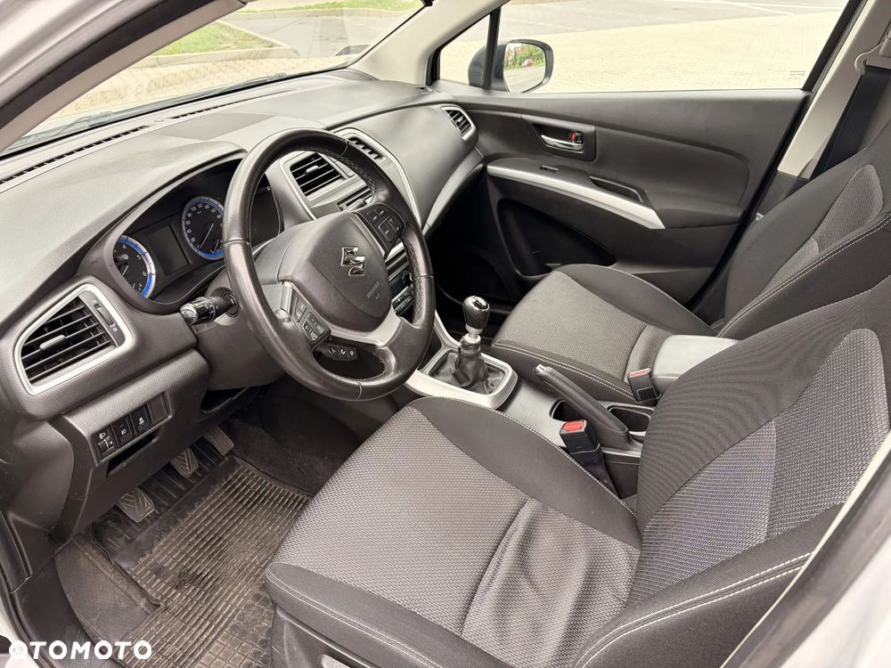 Suzuki SX4 S-Cross 1.6 DDiS Comfort - 14