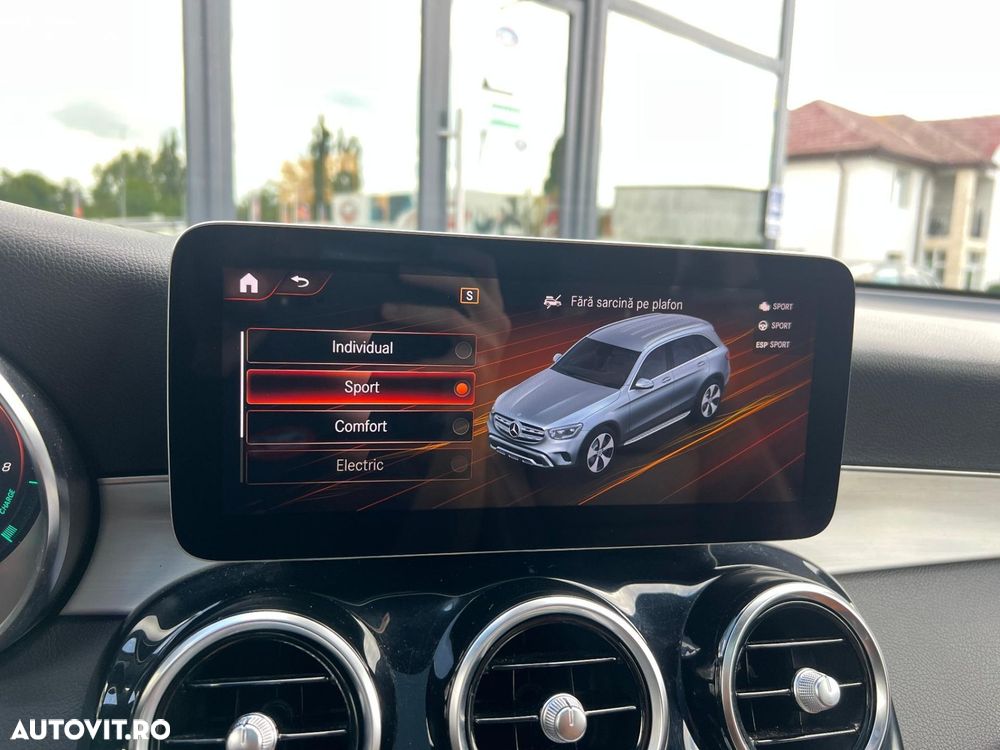 Mercedes-Benz GLC - 25