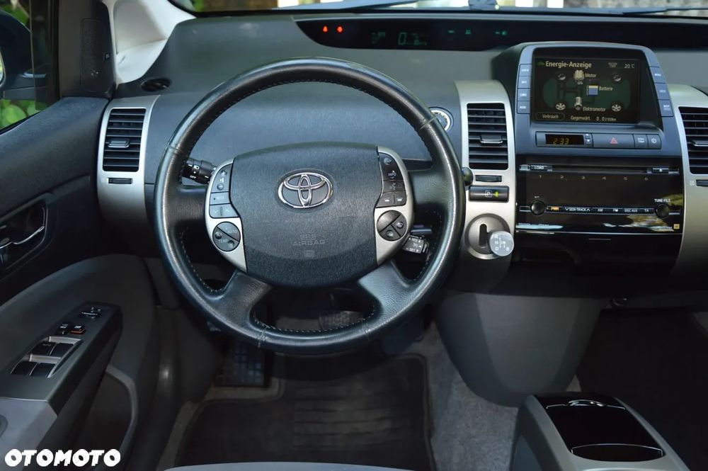 Toyota Prius - 15