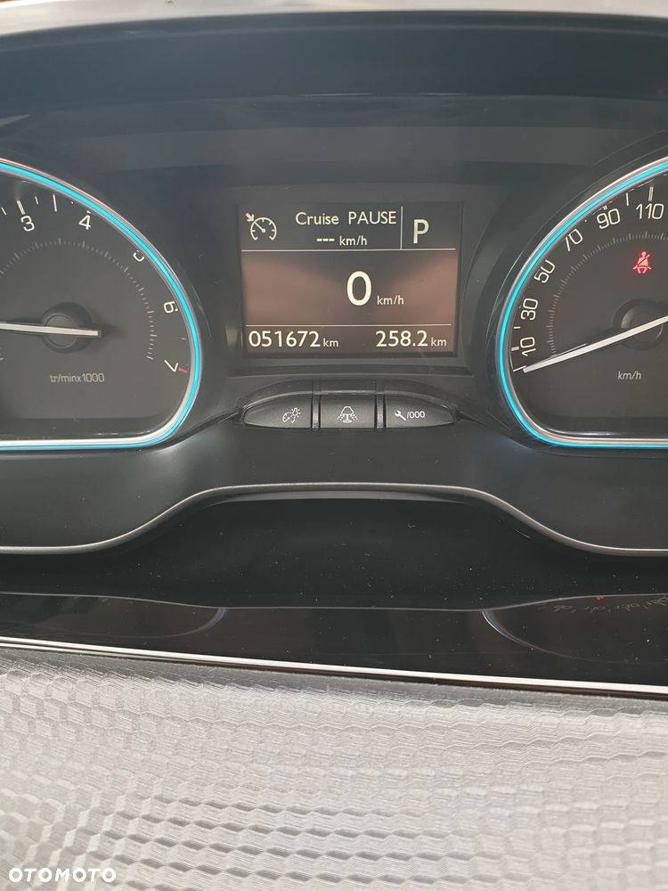 Peugeot 2008 PureTech 110 Stop&Start EAT6 Allure - 21