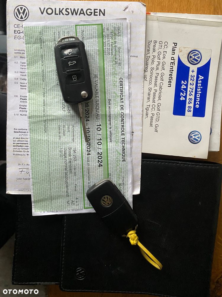 Volkswagen Golf 2.0 TDI DPF Highline - 6