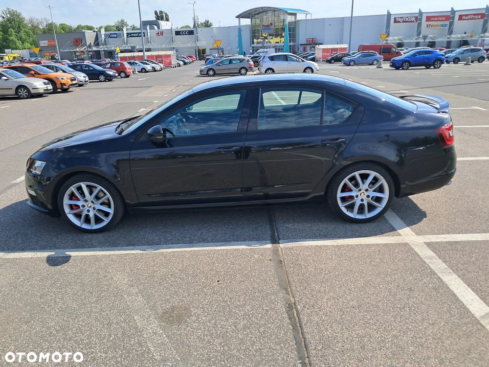 Skoda Octavia 2.0 TSI RS - 8