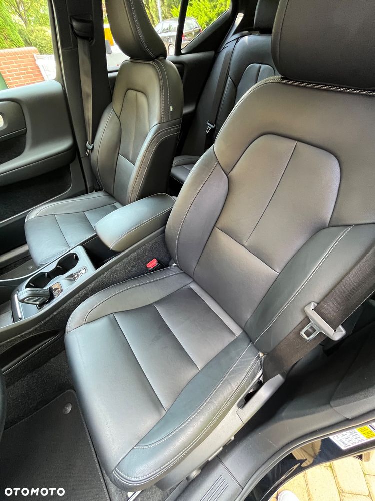 Volvo XC 40 T5 AWD Momentum (Intro Edition) - 30