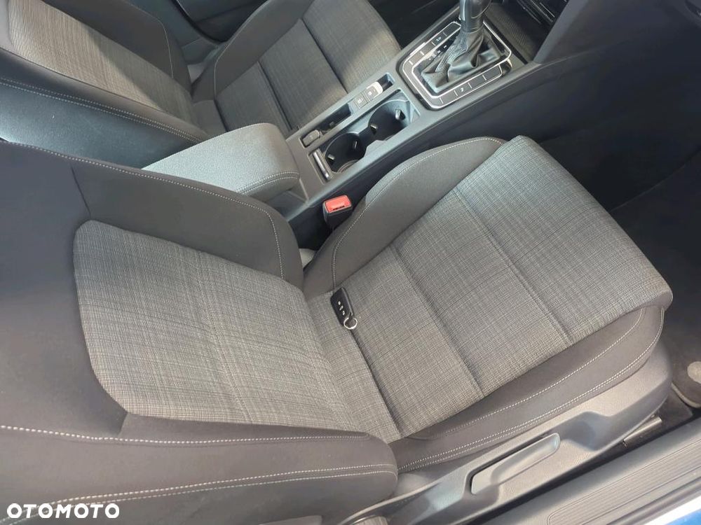 Volkswagen Passat 2.0 TDI EVO Business DSG - 18