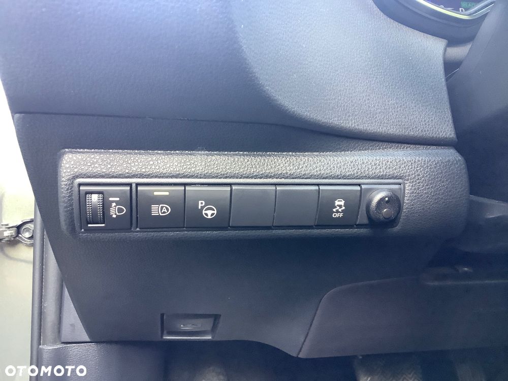 Toyota Corolla 1.8 Hybrid Comfort - 31
