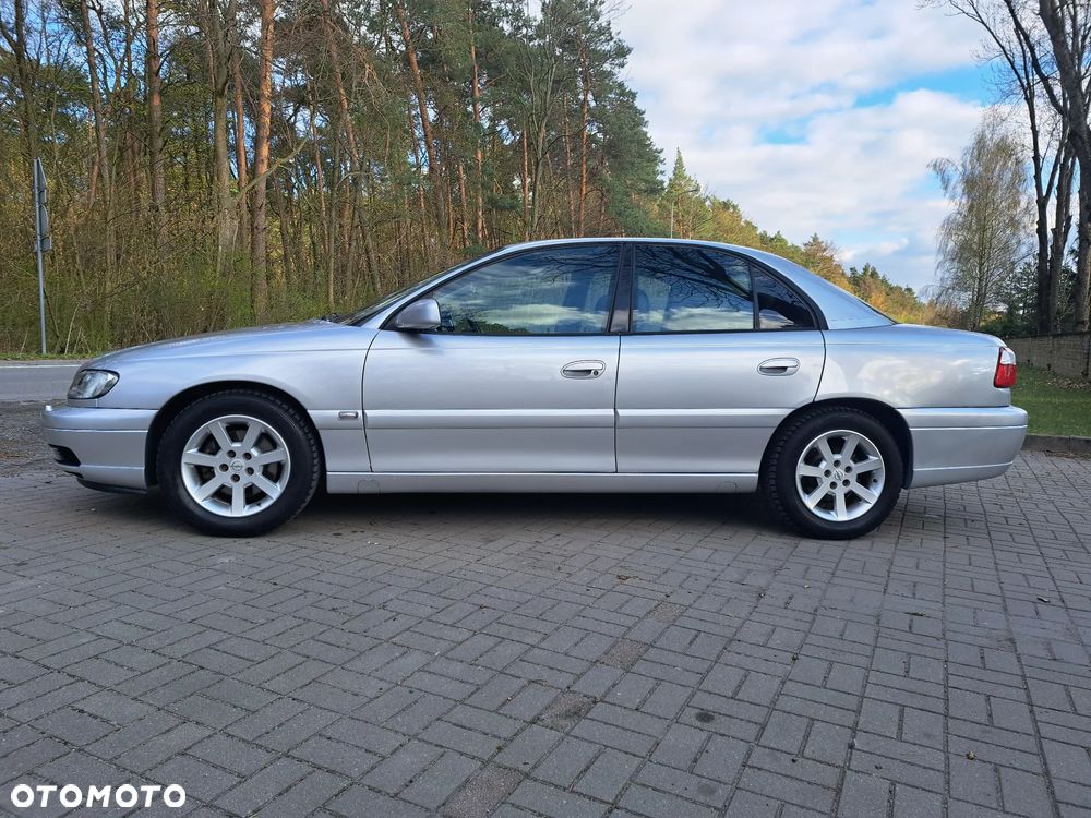 Opel Omega 2.2 Elegance - 22