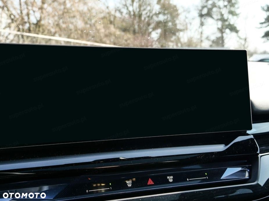 BMW Seria 5 540d xDrive mHEV M Sport - 12