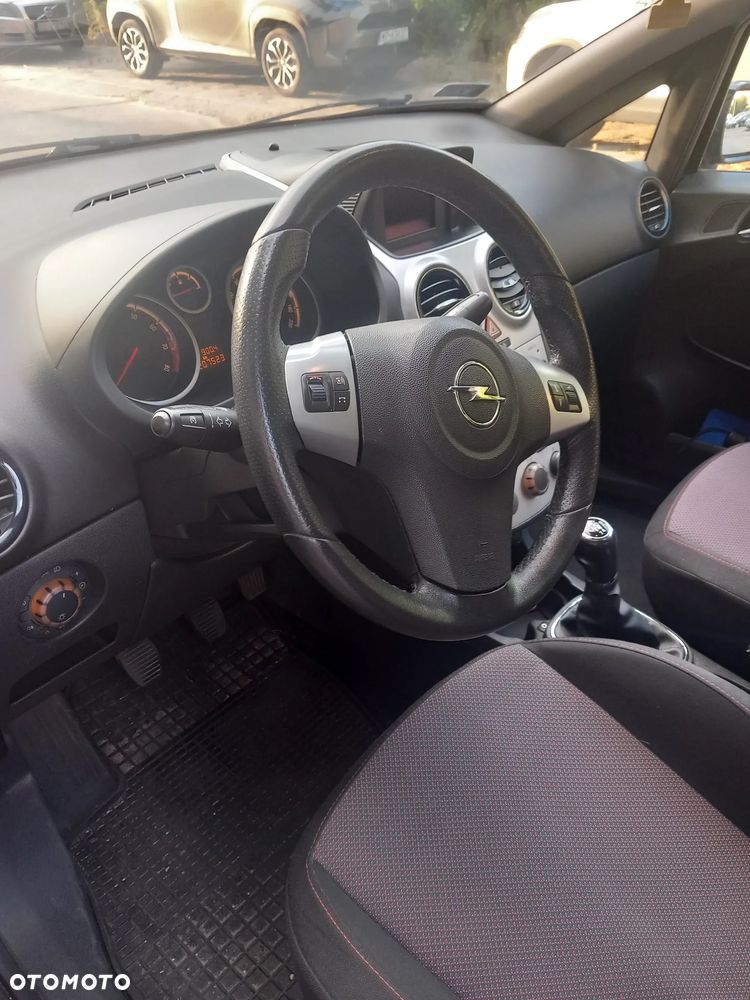 Opel Corsa 1.4 16V Innovation - 5
