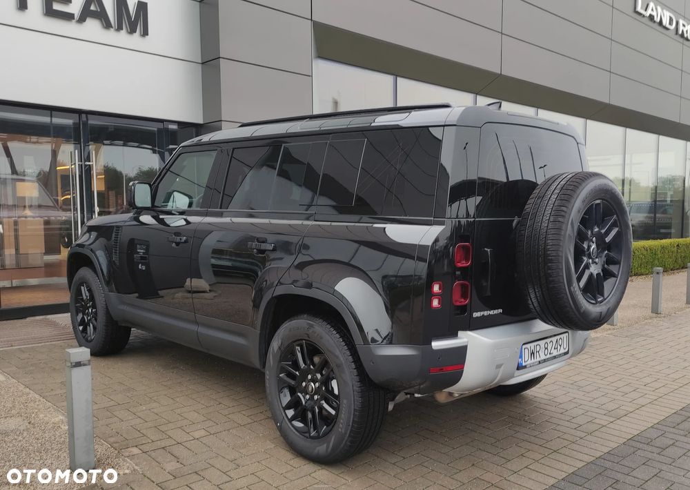 Land Rover Defender - 11
