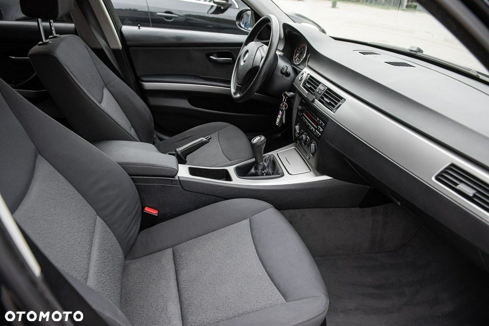 BMW Seria 3 - 9