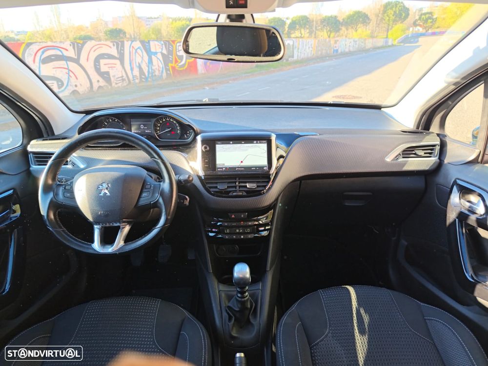 Peugeot 208 PureTech 110 Stop & Start Allure - 4