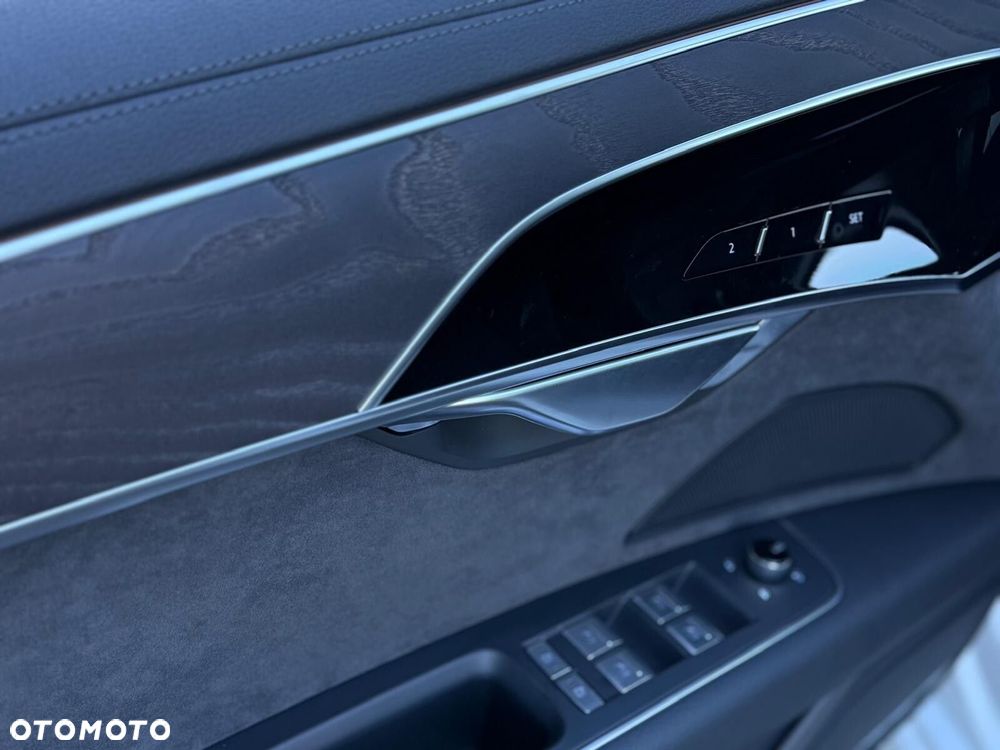 Audi A8 - 20