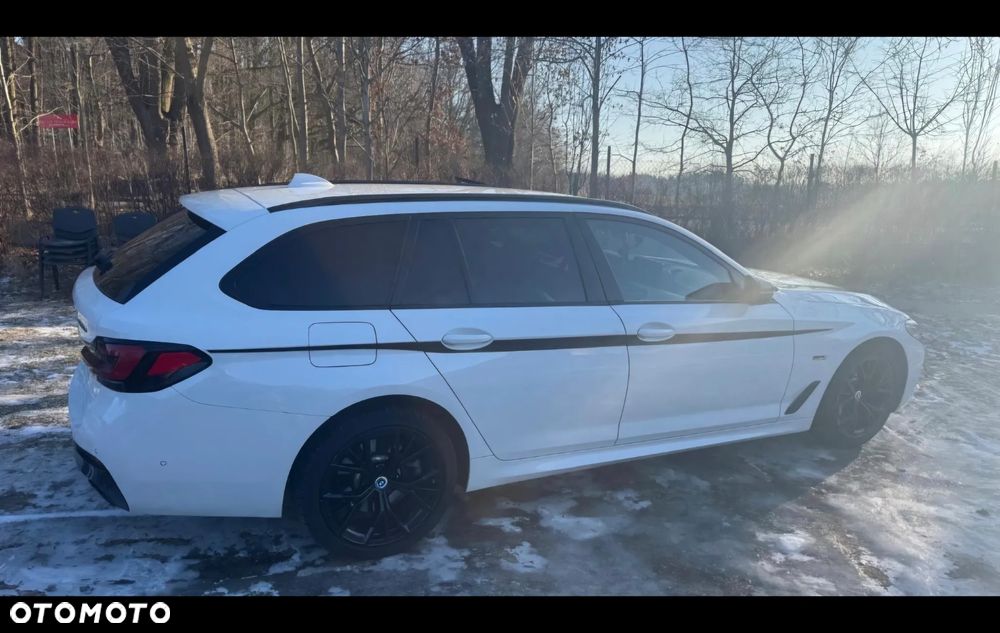 BMW Seria 5 530e xDrive Luxury Line sport - 10