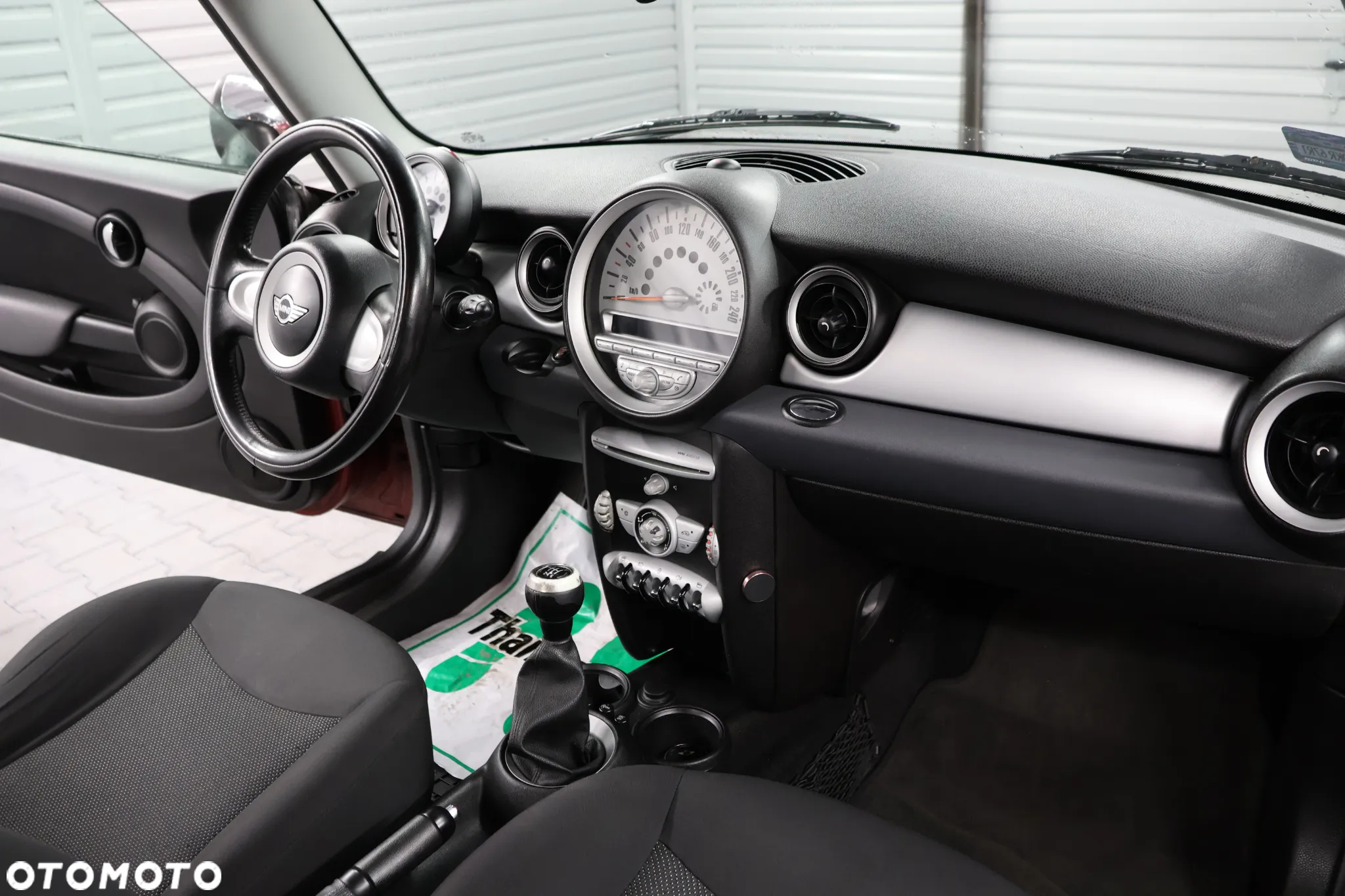 MINI ONE Standard - 9