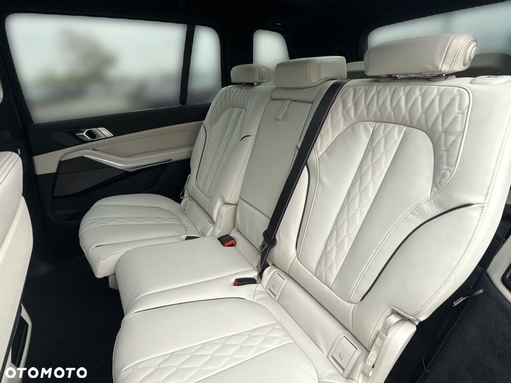 BMW X7 - 18