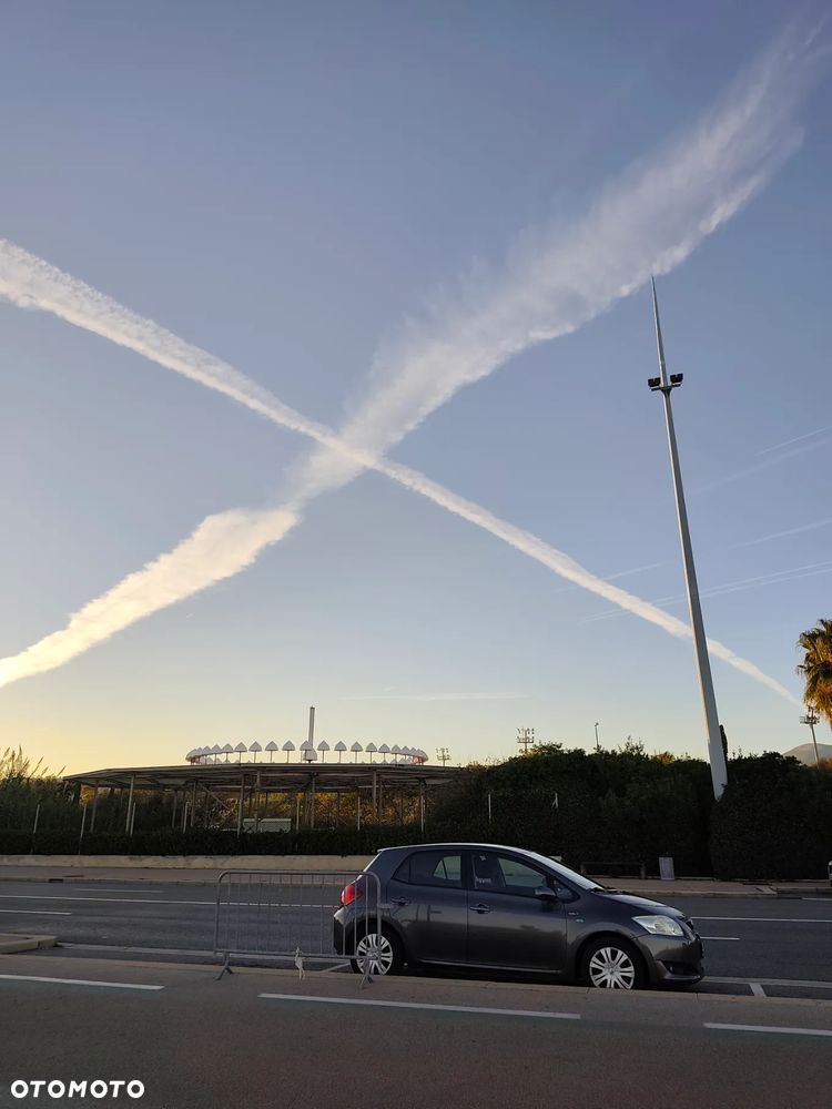 Toyota Auris 2.0 D-4D - 3