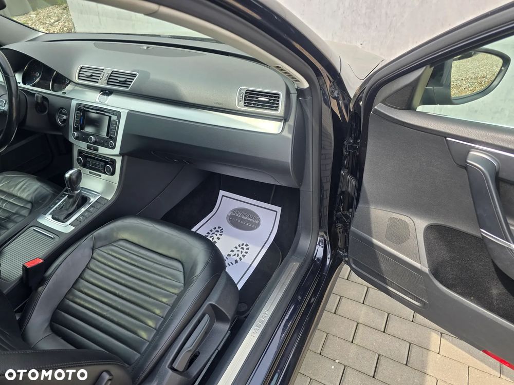 Volkswagen Passat 2.0 TDI Highline DSG - 16