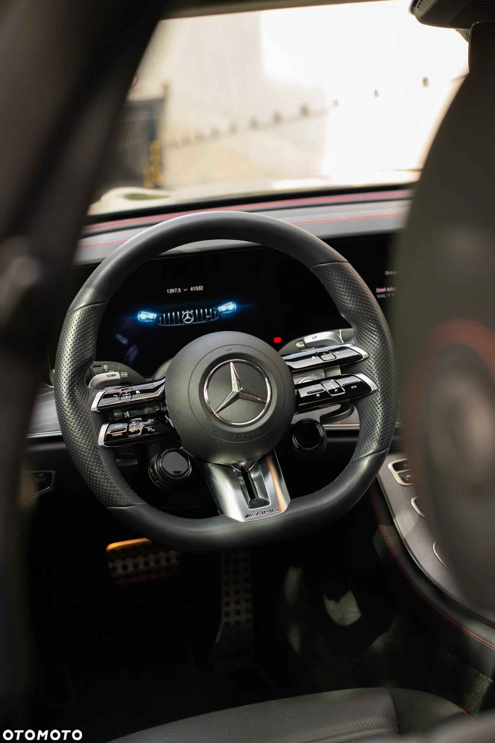 Mercedes-Benz Klasa E AMG 53 4-Matic+ - 29