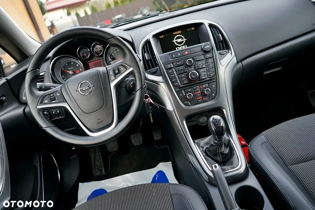 Opel Astra 1.7 CDTI DPF Sports Tourer - 25