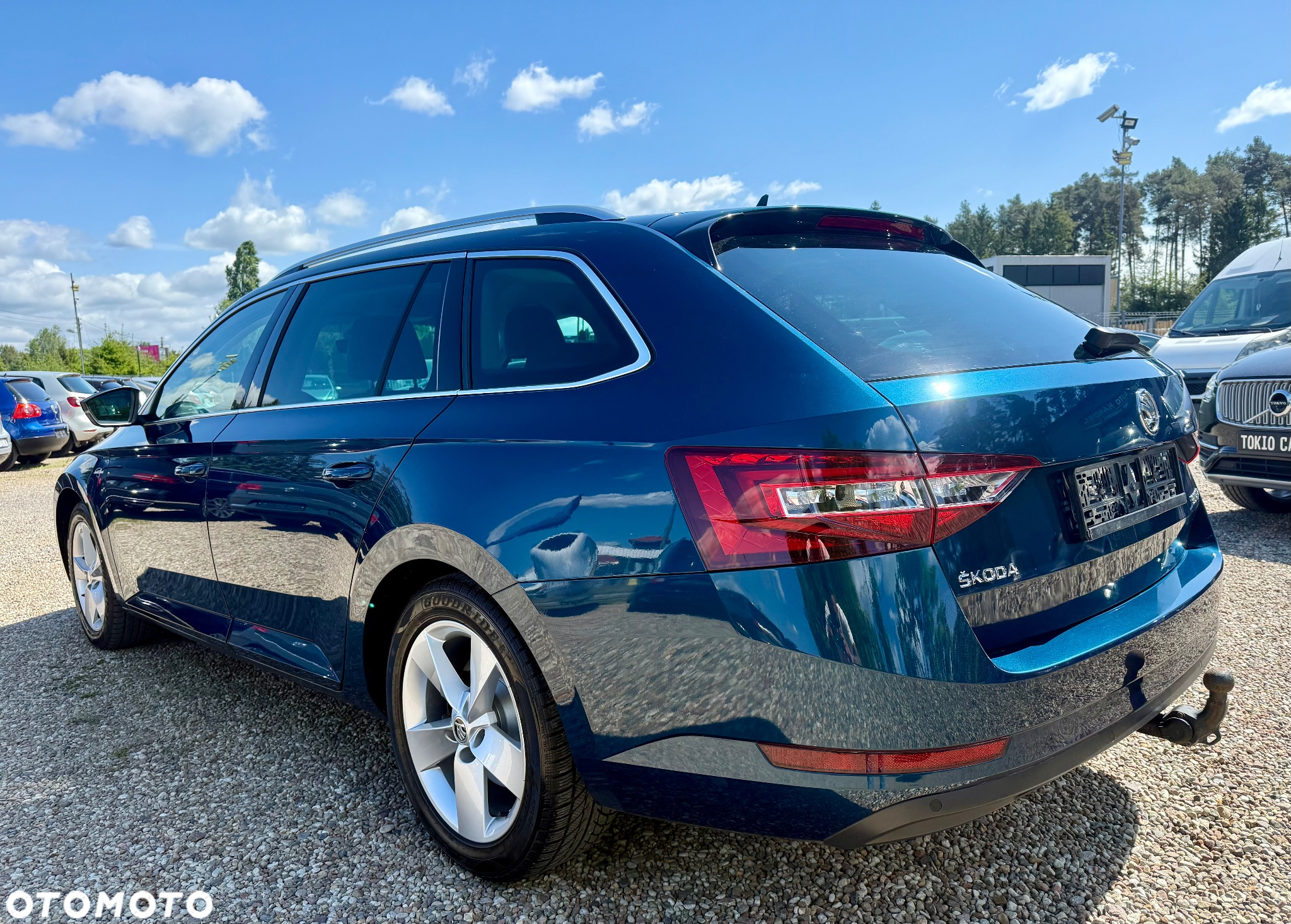 Skoda Superb 2.0 TDI DSG L&K - 6