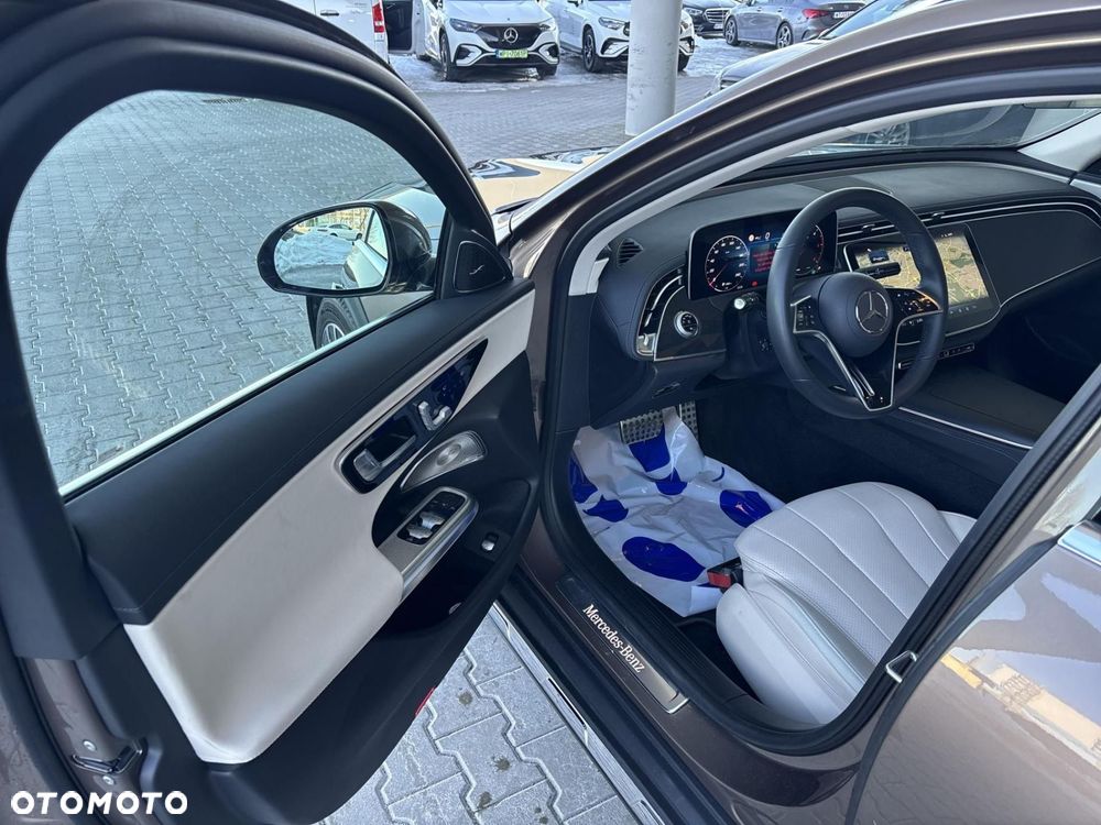 Mercedes-Benz Klasa E - 10