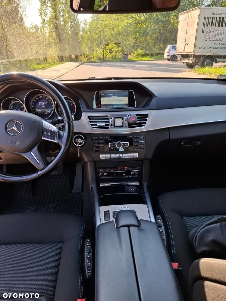 Mercedes-Benz Klasa E 220 BlueTEC 9G-TRONIC Elegance - 13
