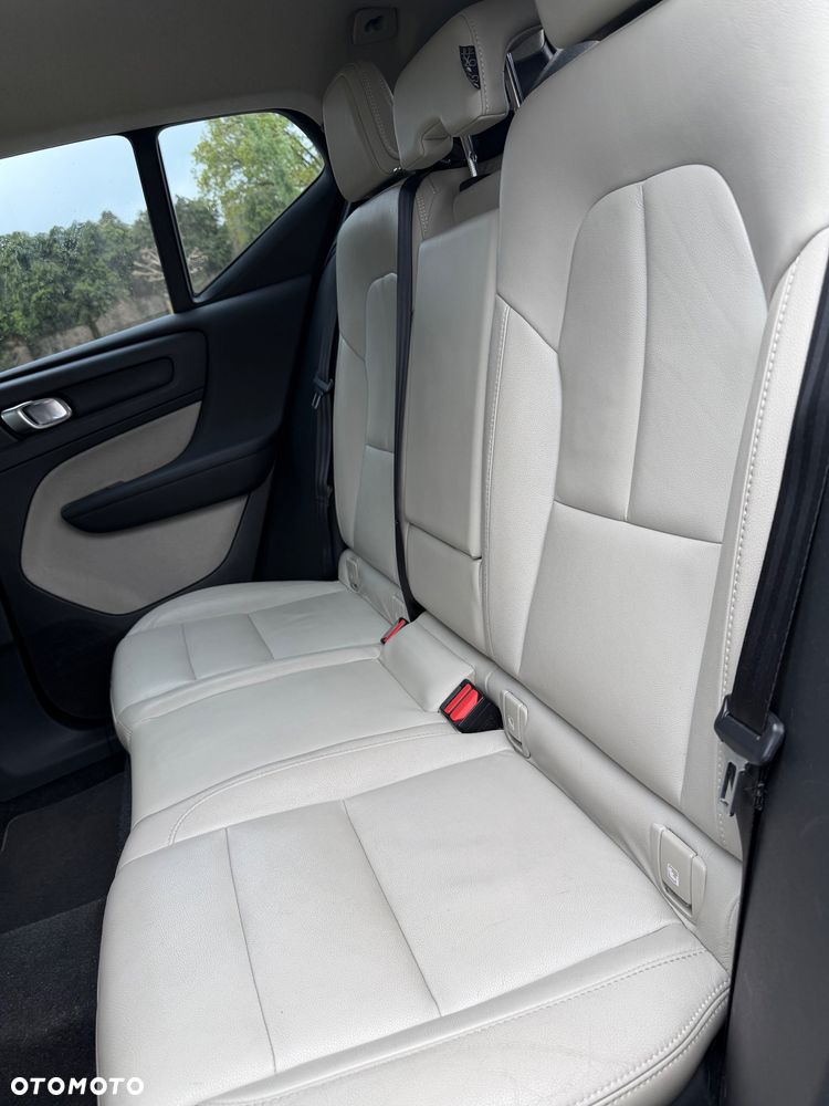 Volvo XC 40 D4 AWD Inscription - 10