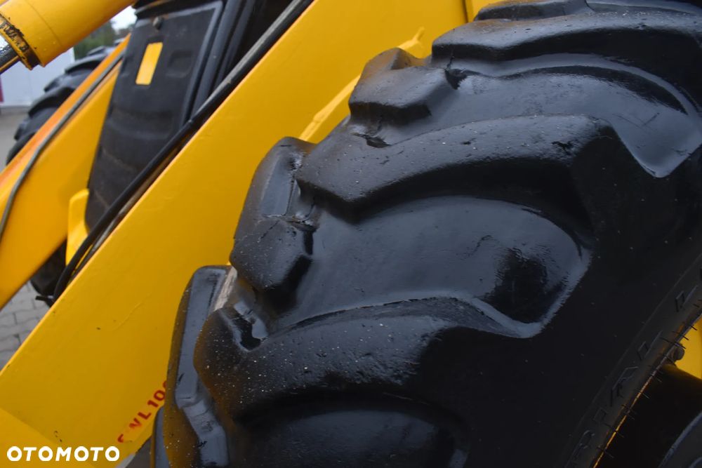 JCB 3 CX - 12