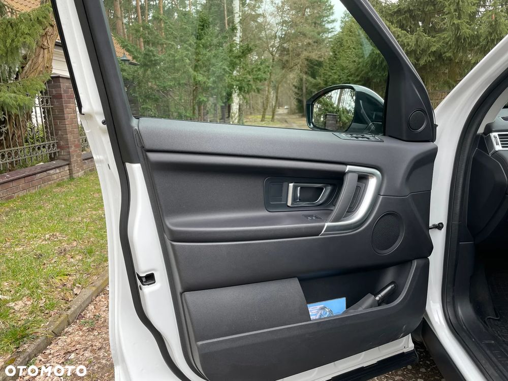 Land Rover Discovery Sport 2.0 TD4 HSE - 12