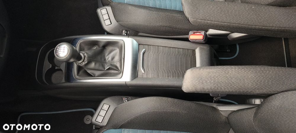 Citroën C4 Picasso 1.2 PureTech Attraction - 23