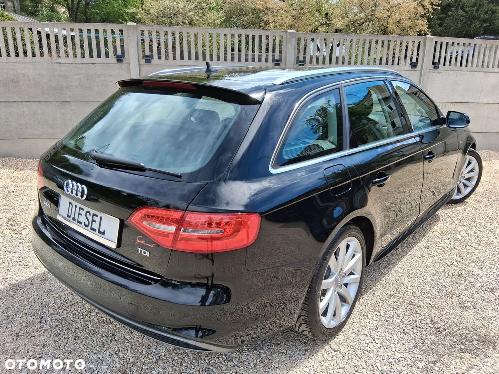 Audi A4 Avant 2.0 TDI DPF S line Sportpaket - 33