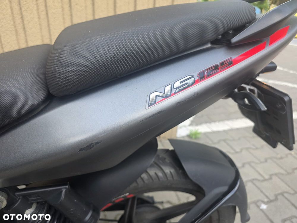 Bajaj Pulsar - 5