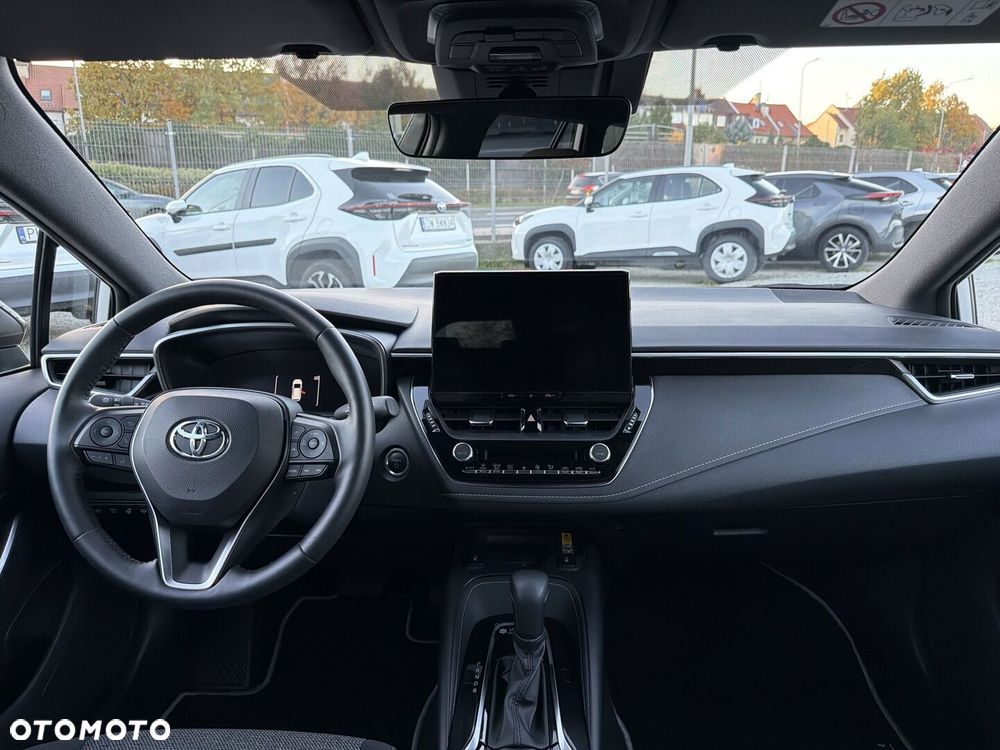 Toyota Corolla 1.8 Hybrid Style - 11