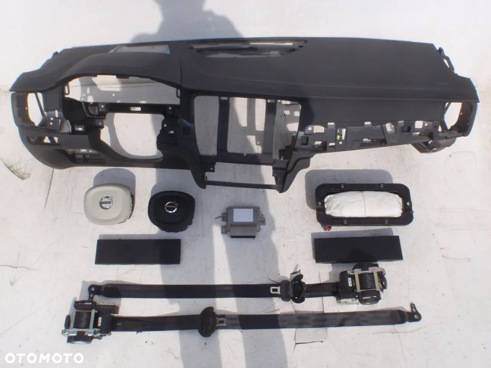 VOLVO V90 S90 DESKA KONSOLA KOKPIT PULPIT PÓŁKA PARAPET SKÓRA PODUSZKI POWIETRZNE KIEROWCY PASAŻERA KOLAN PODUSZKA POWIETRZNA KOLANOWA KURTYNA KURTYNY AIR BAG FOTELA W FOTEL AIRBAG PASY PAS USA  KANADA - 4