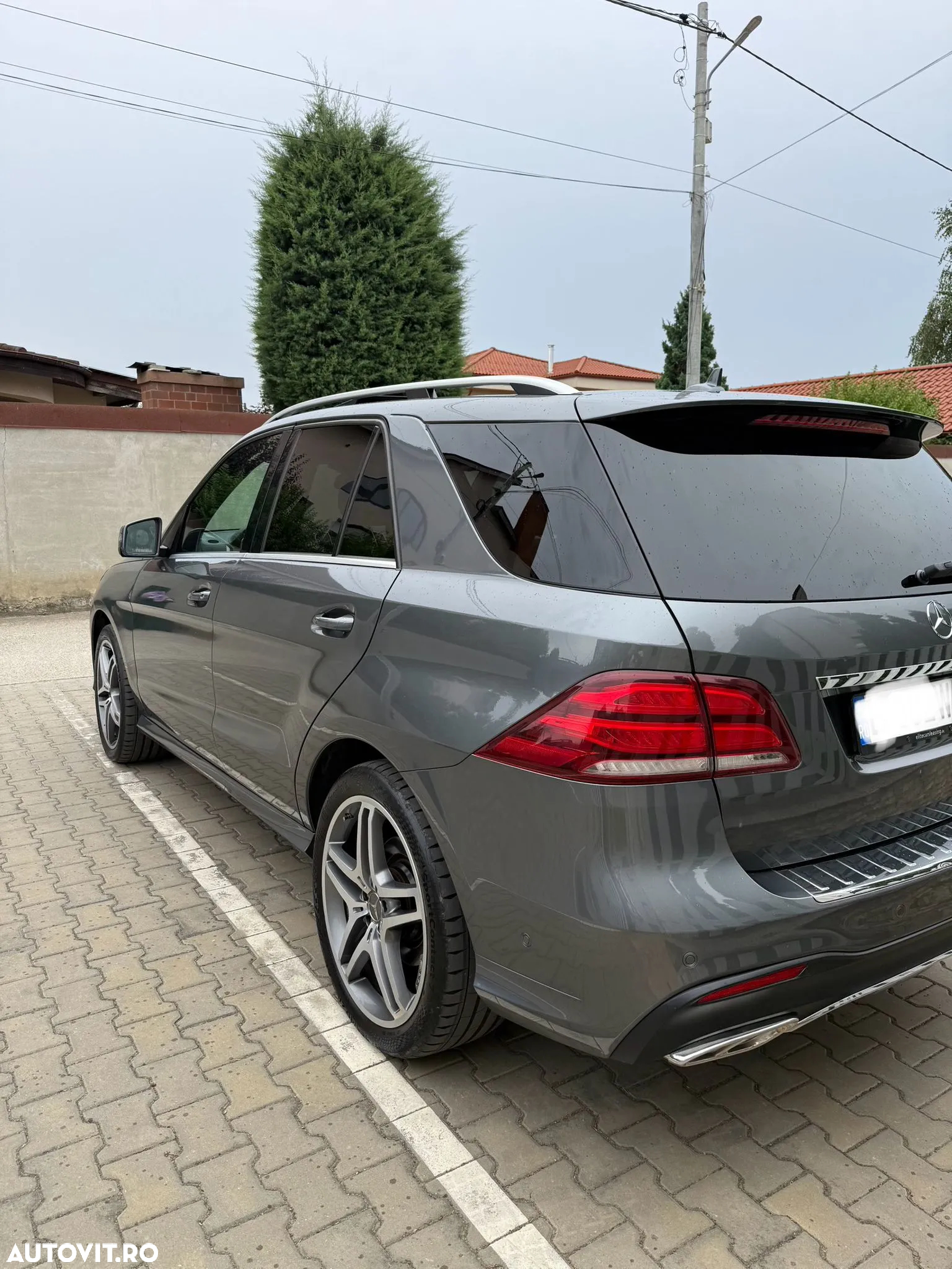 Mercedes-Benz GLE 350 d 4Matic 9G-TRONIC AMG Line - 6