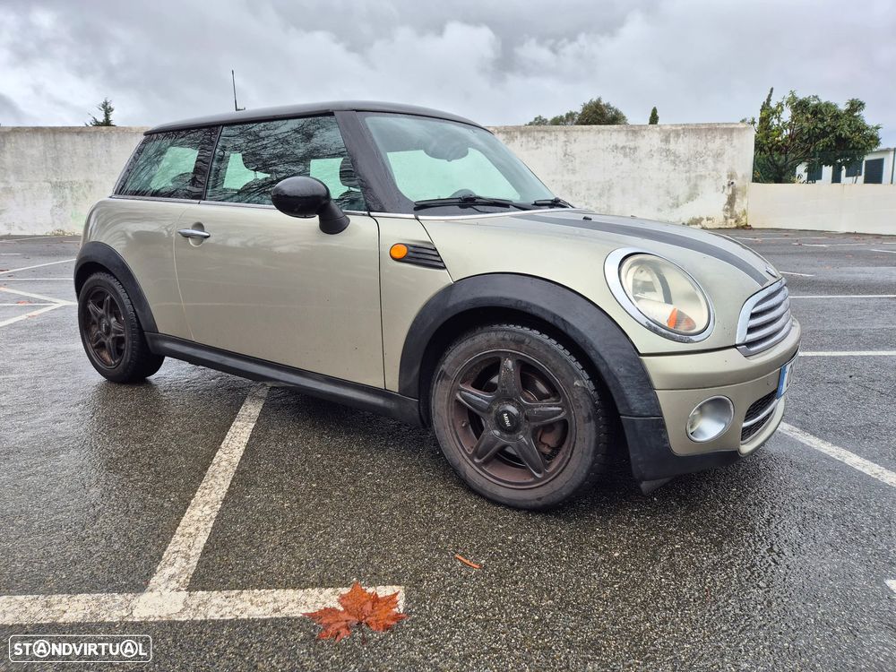 MINI 3 Portas Cooper D - 4