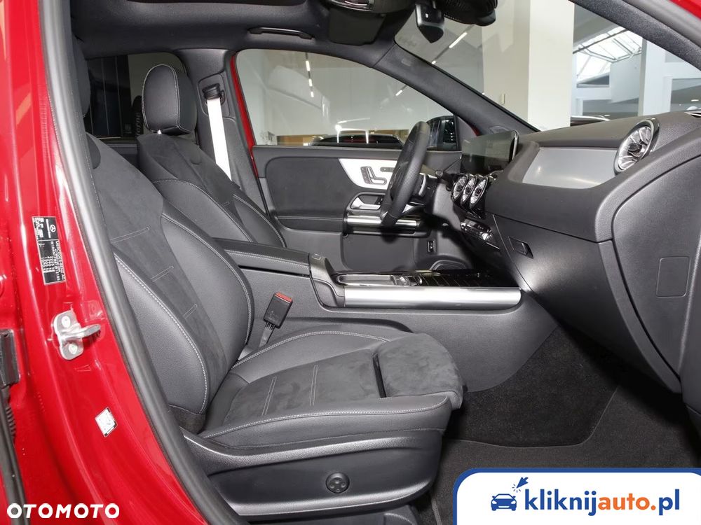 Mercedes-Benz GLA 200 AMG Line - 7