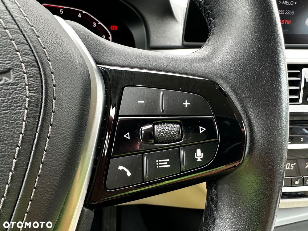 BMW Seria 5 520d Touring Luxury Line - 18