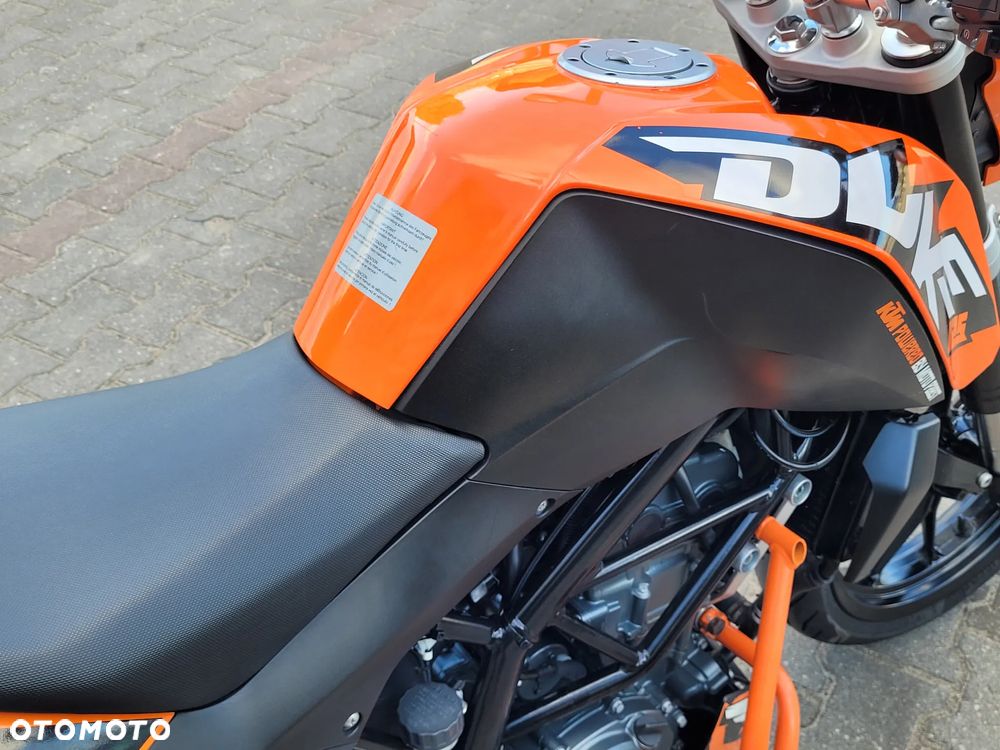 KTM Duke - 16