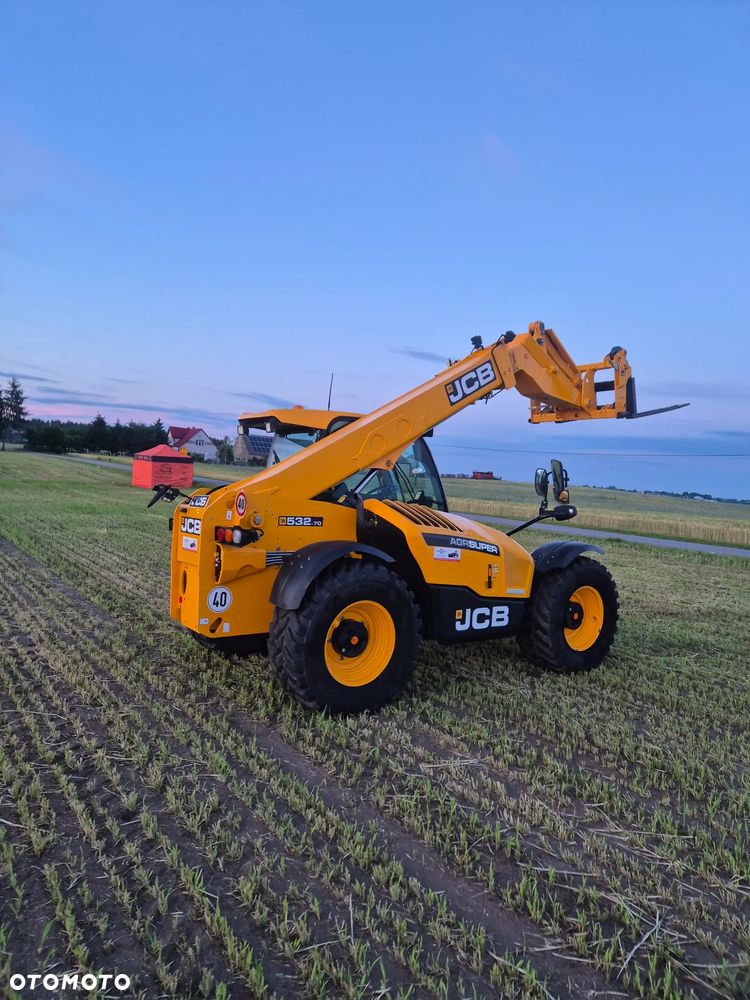 JCB - 3