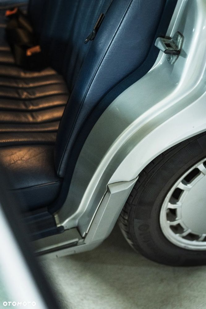 Mercedes-Benz W201 (190) - 17