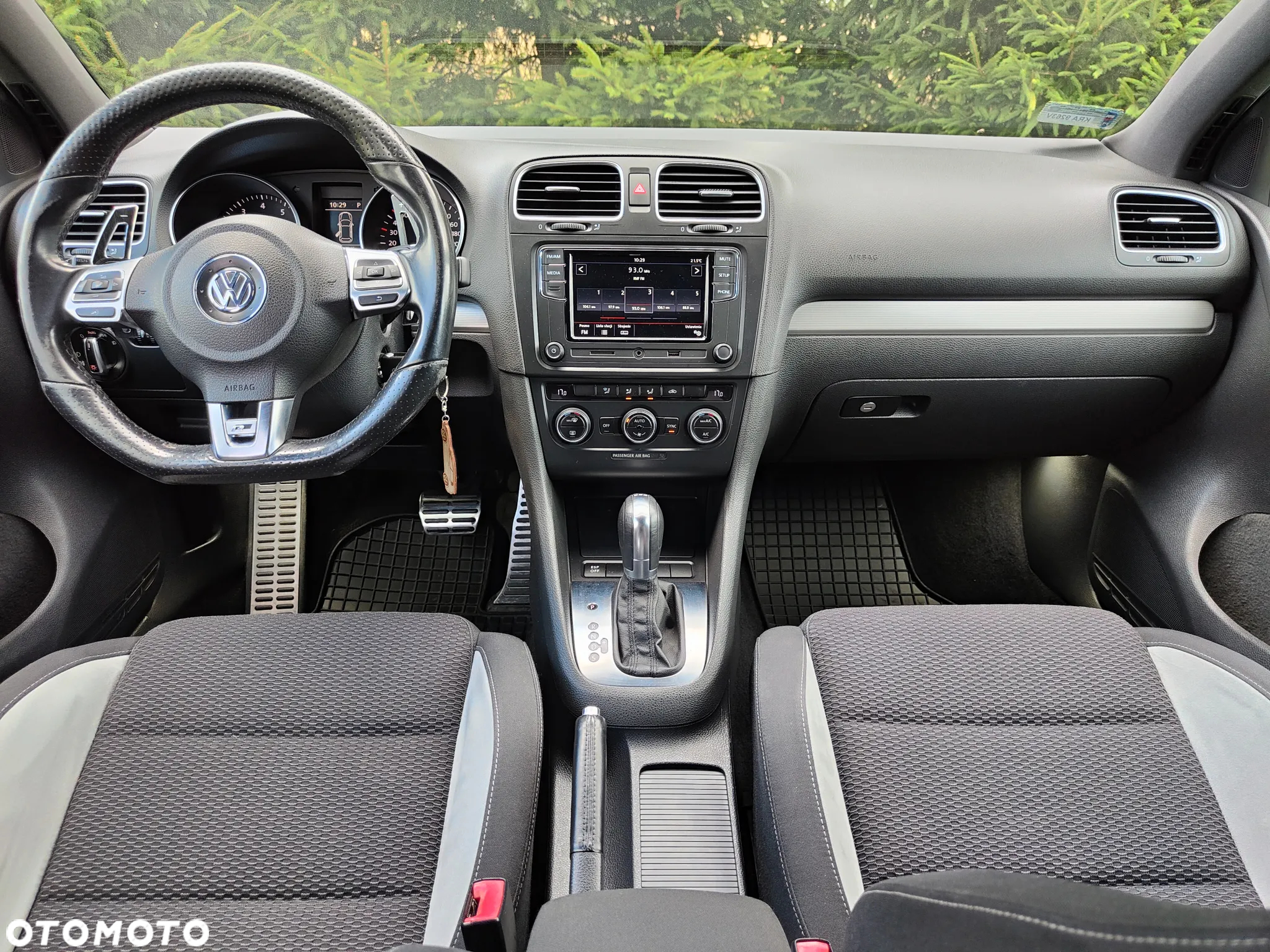 Volkswagen Golf - 11