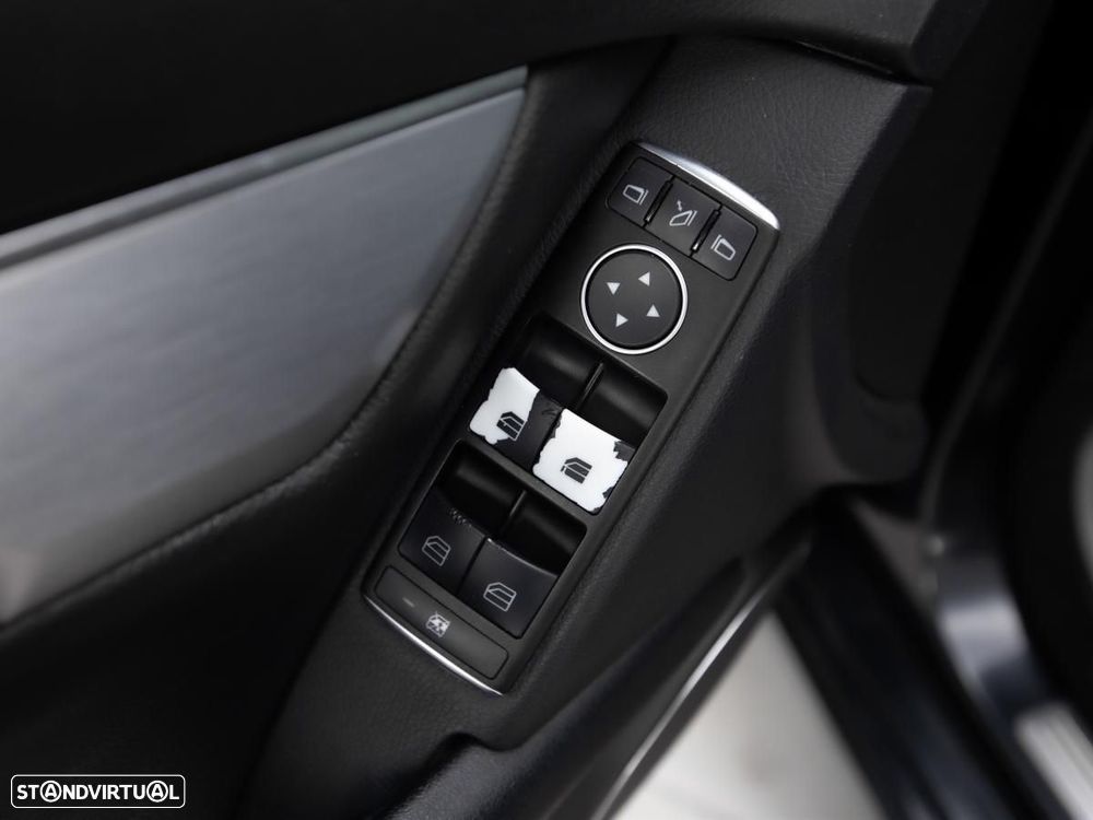 Mercedes-Benz C 220 - 13