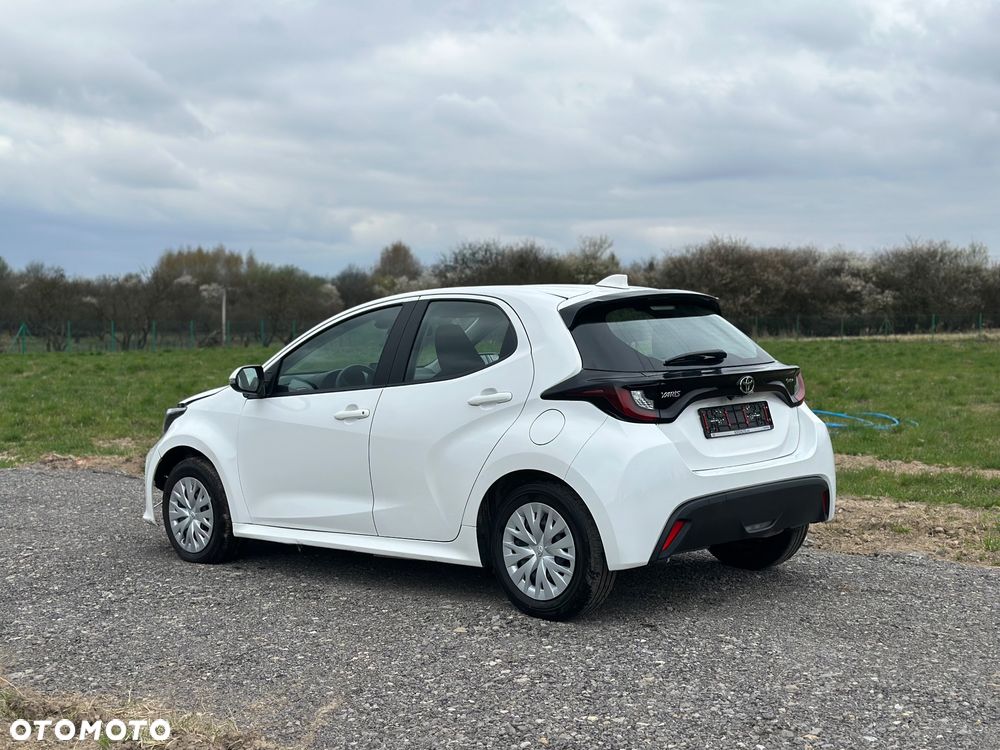 Toyota Yaris - 14