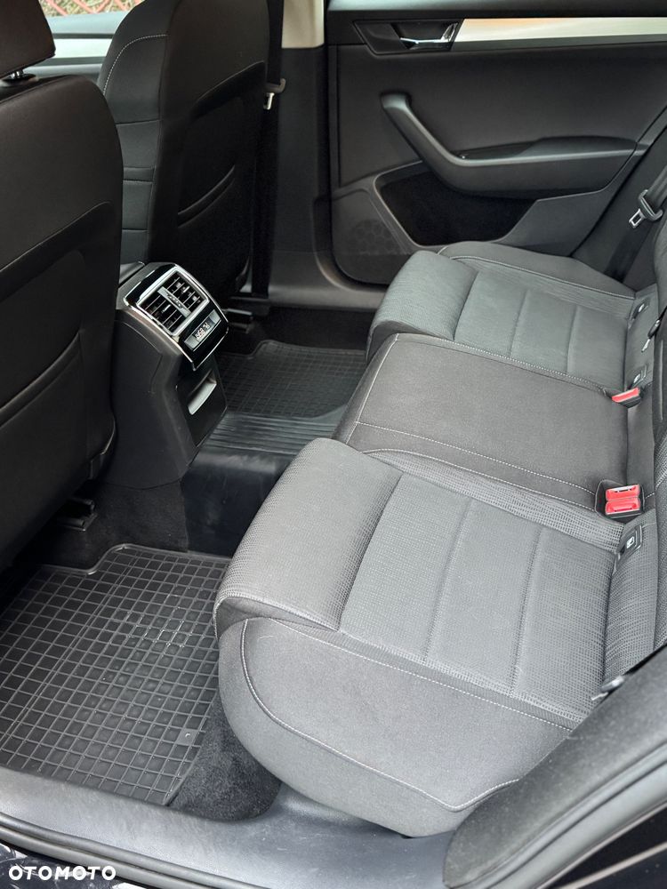Skoda Superb 2.0 TDI Ambition - 17